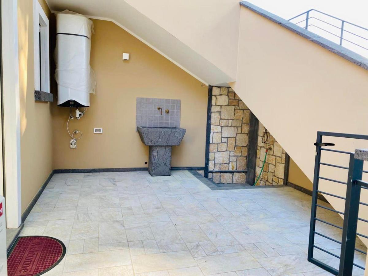 ポルト・ピノNuova Residenza Dei 7 Pini A Pochi Passi Dal Mareアパートメント エクステリア 写真