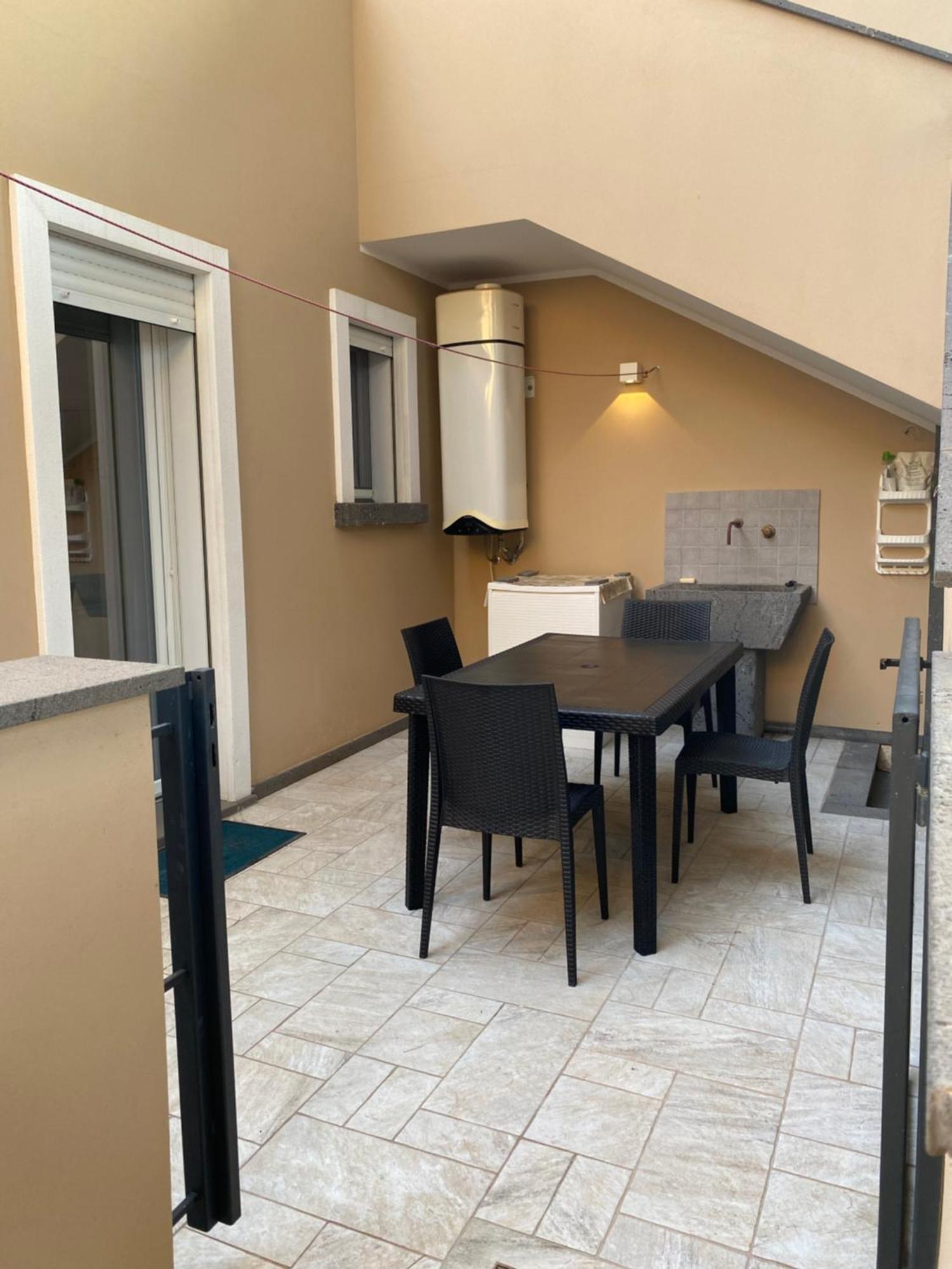 ポルト・ピノNuova Residenza Dei 7 Pini A Pochi Passi Dal Mareアパートメント エクステリア 写真